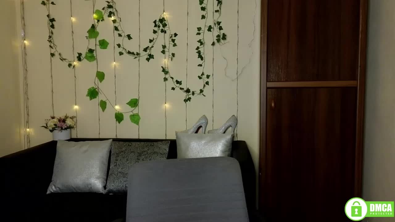 Jullyblondkiss Adult Chat October 20, 2025