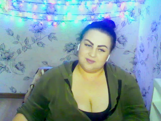 Ruby-Lorrie Adult Chat October 19, 2025