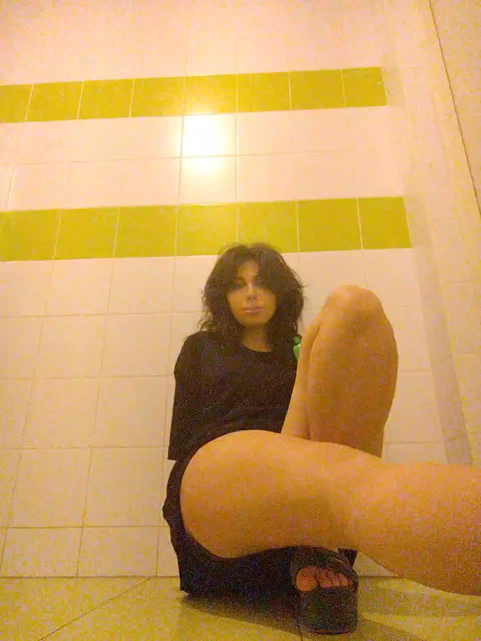 Tinablackkk Adult Chat October 25, 2025