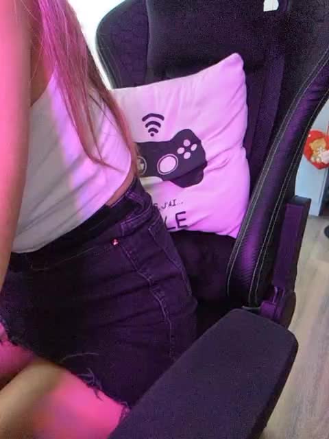 _m_a_r_i_a_888_ Adult Chat October 22, 2025