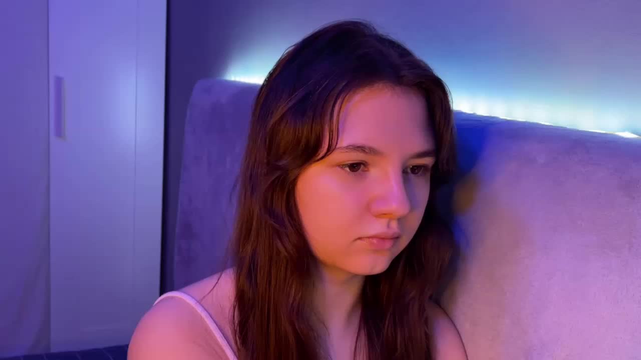 AlisaGold- Adult Chat October 28, 2025