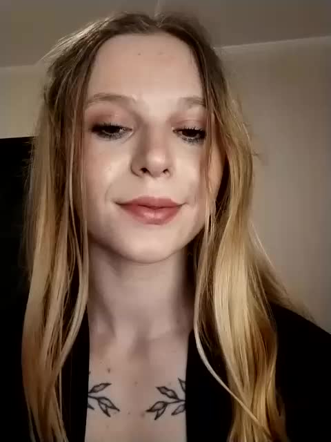 1biscuit1 Adult Chat October 31, 2025