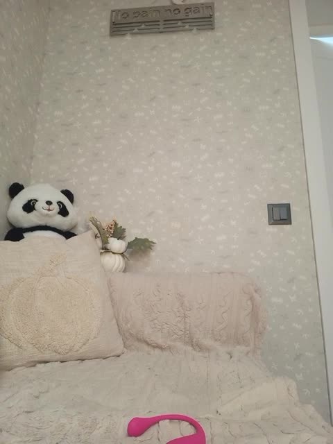 Black_chick Adult Chat October 31, 2025