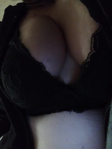 EveHugs Adult Chat October 29, 2025