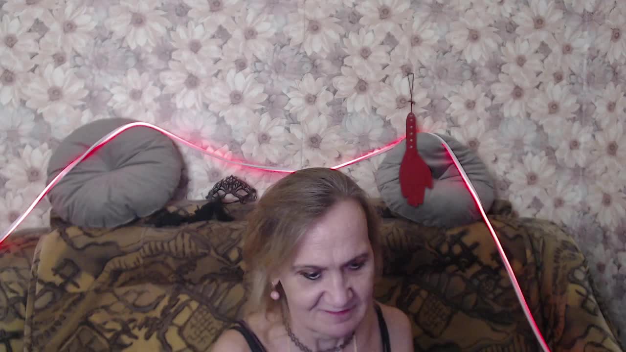 miss-bekker23 Adult Chat October 31, 2025