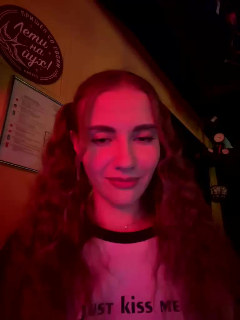 VikkiExtraCheese Adult Chat October 30, 2025