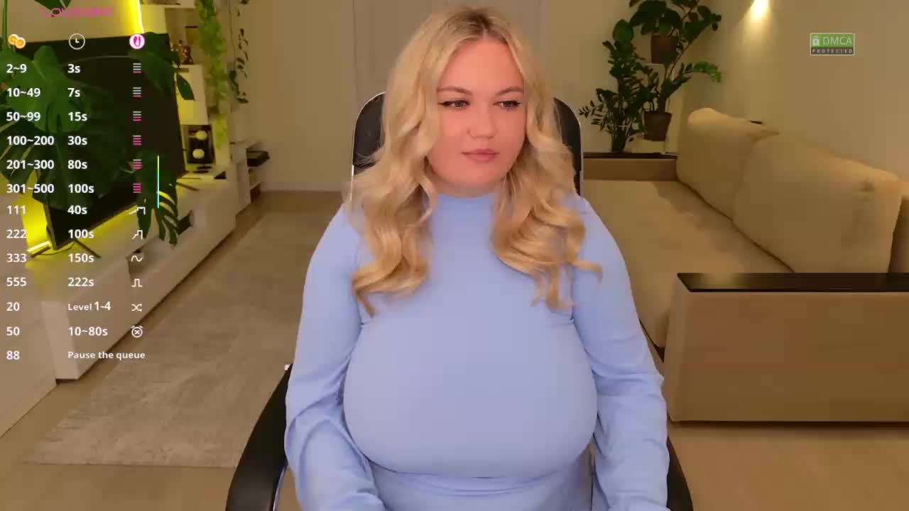 Sunshinee-S Adult Chat October 31, 2025