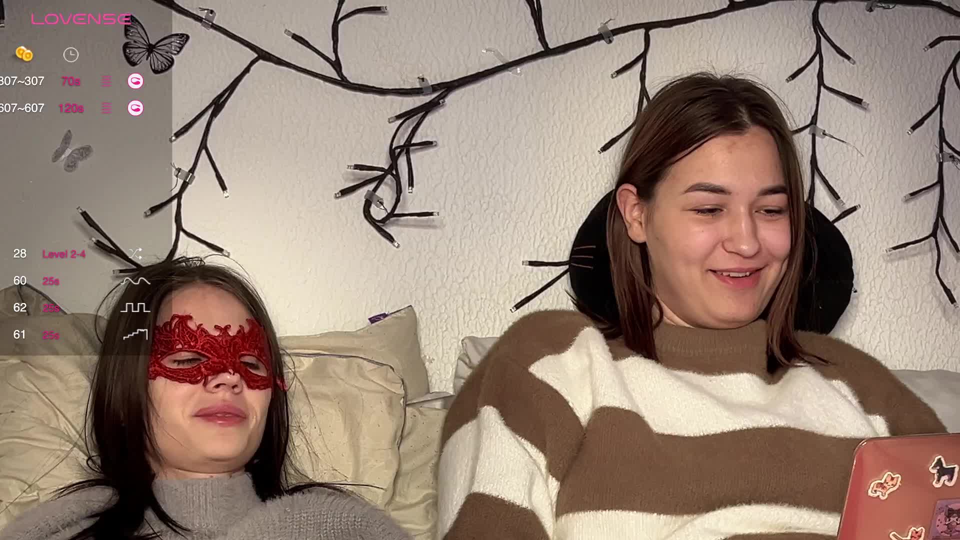 ZoyaVikki Adult Chat October 24, 2025