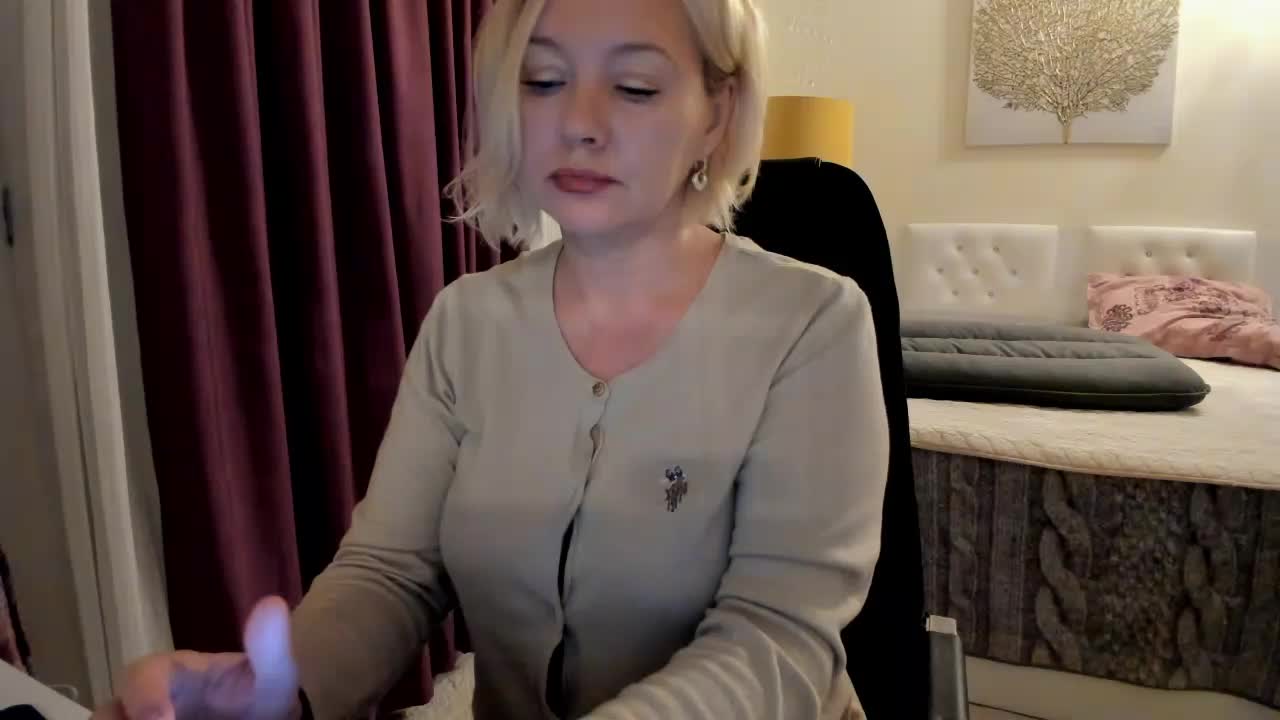 Olga1W Adult Chat October 31, 2025