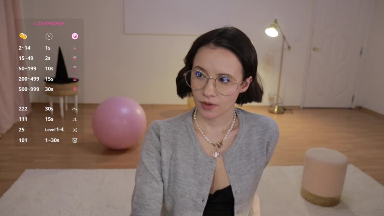 MissEssie Adult Chat October 30, 2025