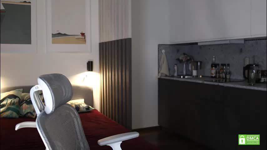 _whoareu_ Adult Chat October 30, 2025