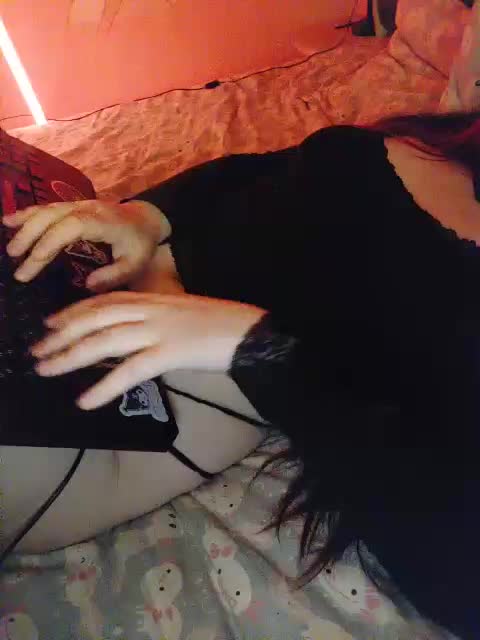 -Nanamin- Adult Chat October 31, 2025