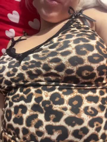 AlisaKisa555 Adult Chat October 31, 2025