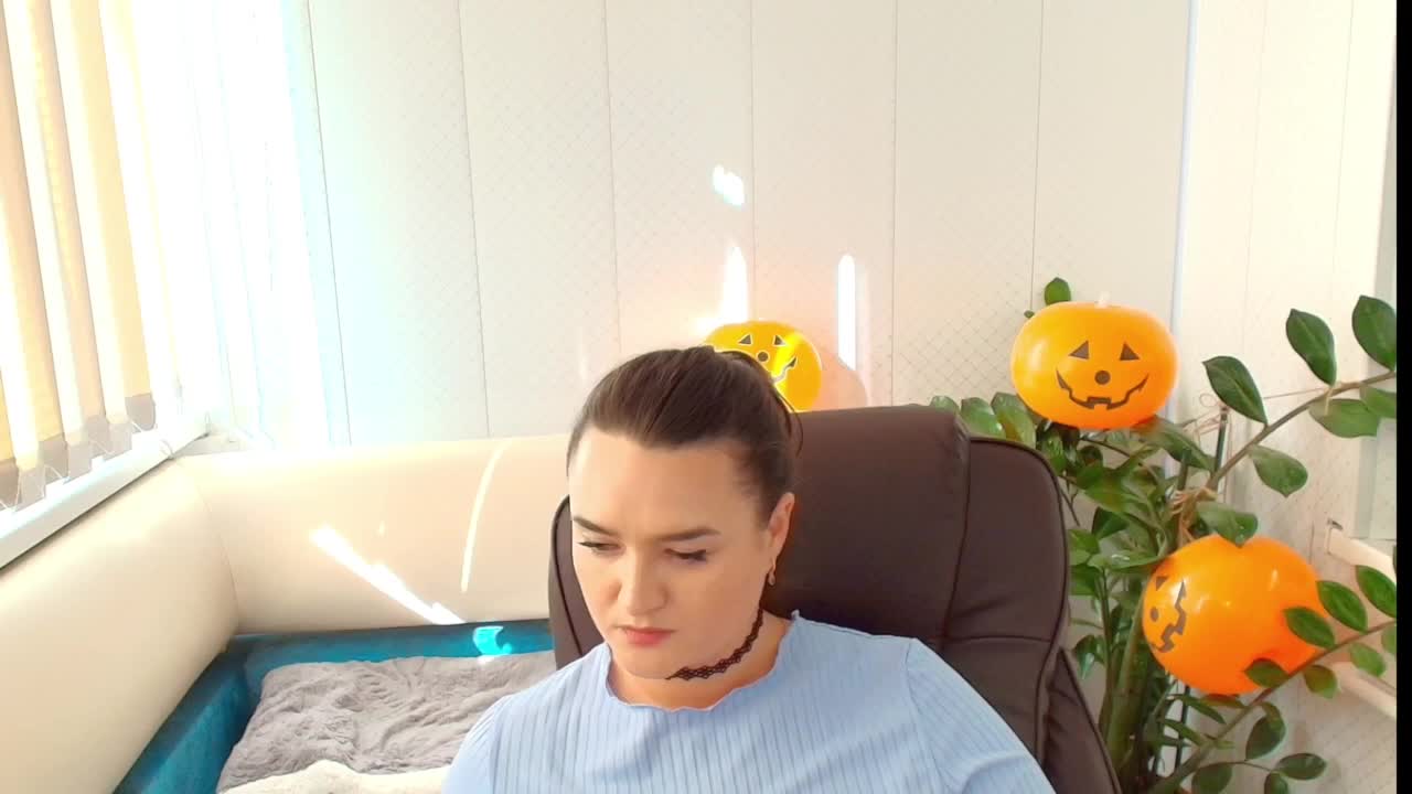 LinaCrave Adult Chat October 30, 2025