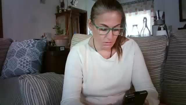 lolahueso Adult Chat October 28, 2025