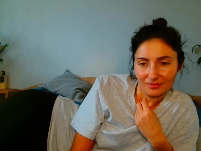 Irina9793 Adult Chat October 31, 2025