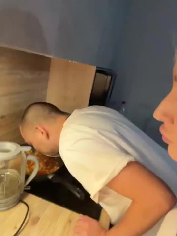 QueenKing Adult Chat October 28, 2025