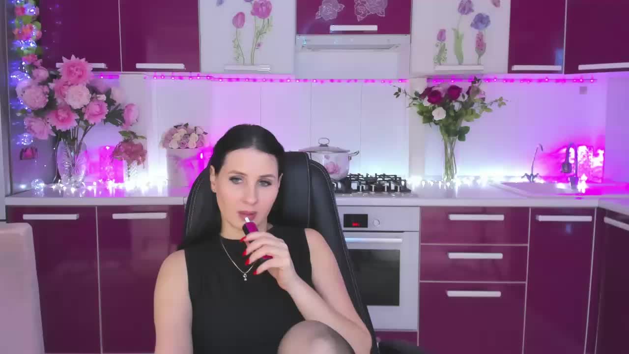 Olivija2020 Adult Chat October 31, 2025