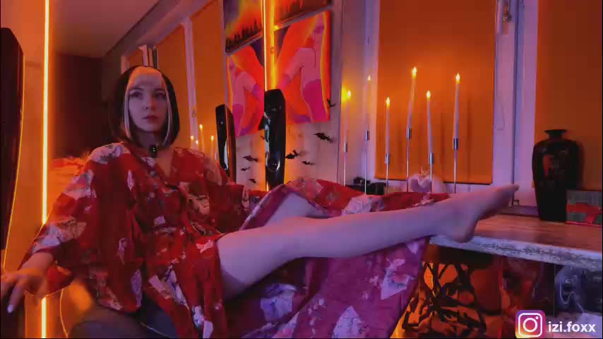 izi_fox Adult Chat October 31, 2025