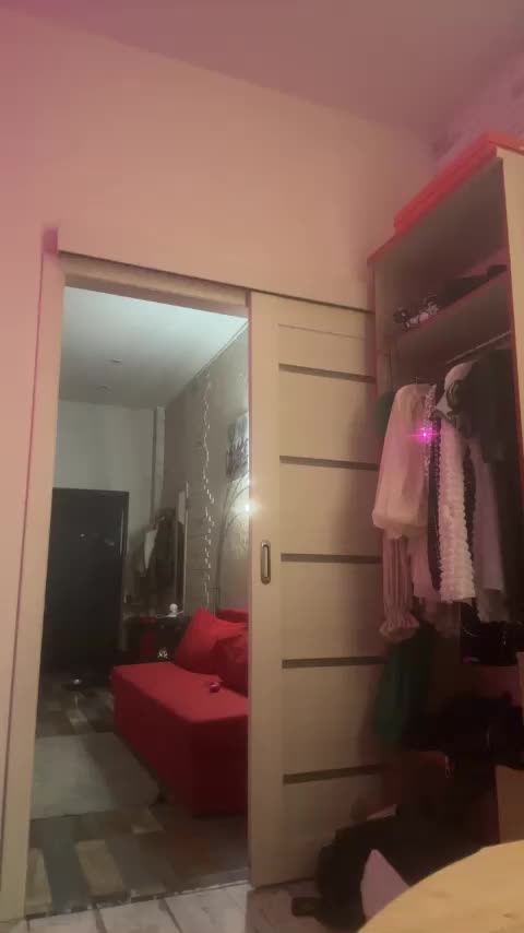 Tvoyasamka77 Adult Chat October 31, 2025