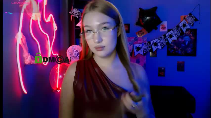 playful_sophie Adult Chat October 27, 2025