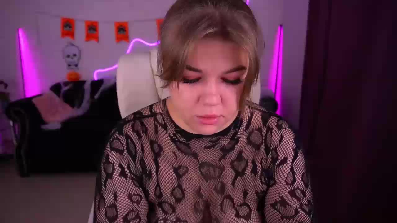 AmellyWhite Adult Chat October 30, 2025