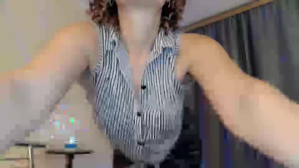 elenaza01 Adult Chat October 31, 2025