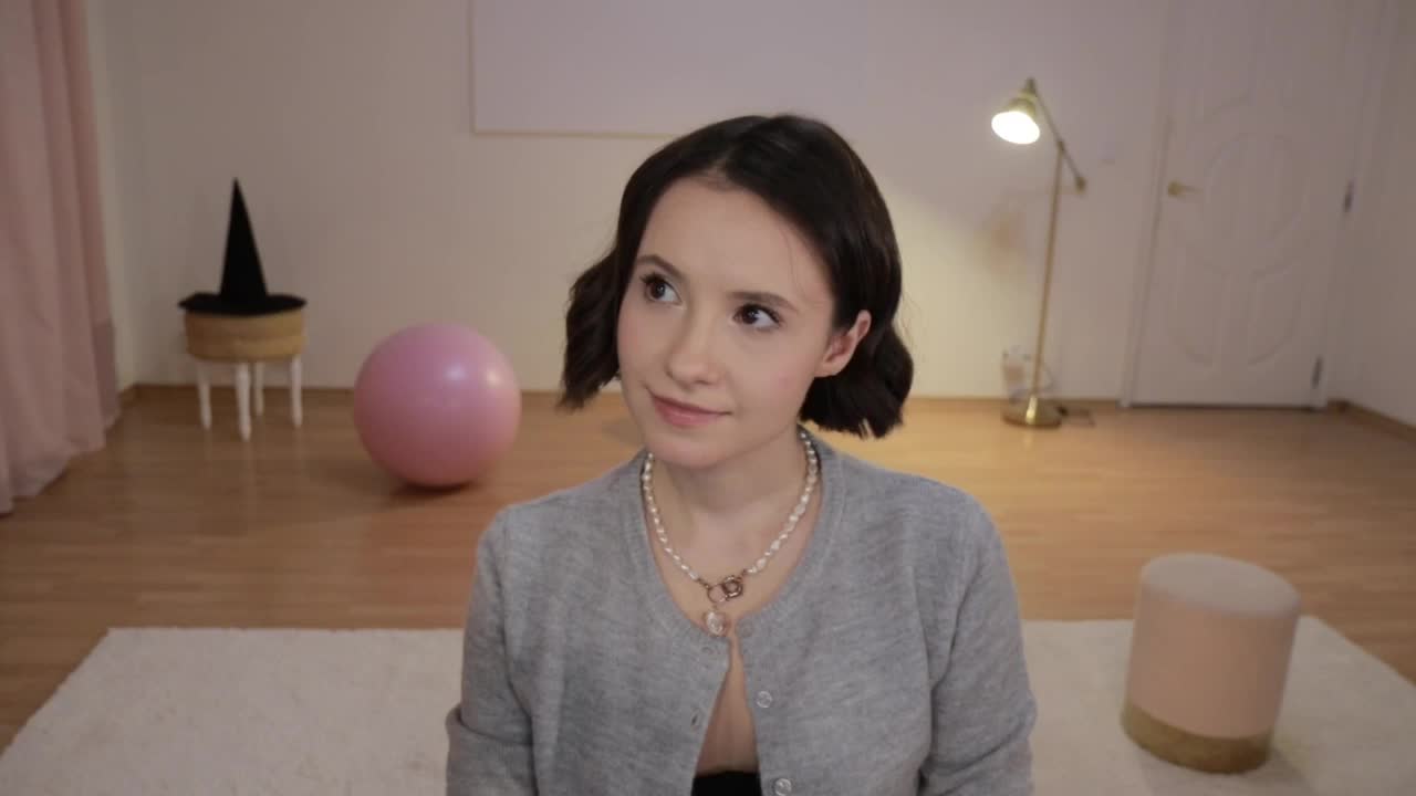 MissEssie Adult Chat October 29, 2025