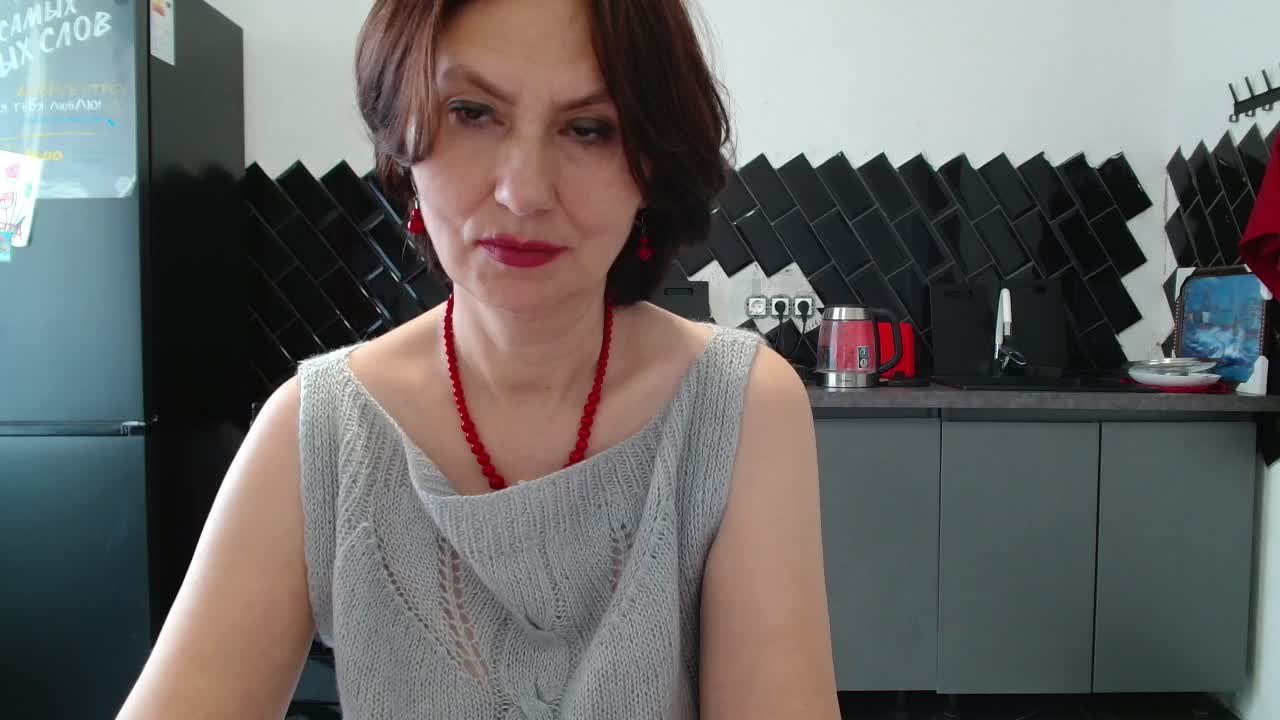 ANGELALADI Adult Chat October 31, 2025