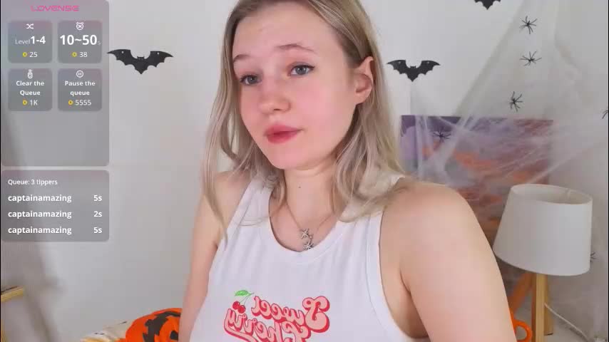 emilyhewell Adult Chat October 31, 2025