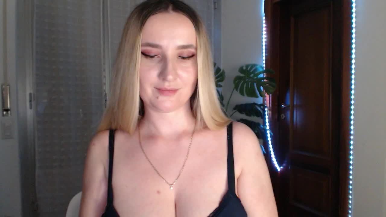 Alina-Lovely Adult Chat October 30, 2025