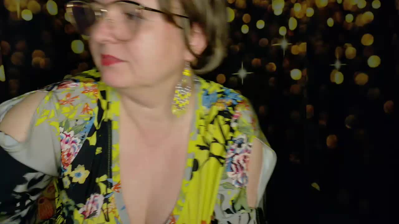 Golden_Lady Adult Chat October 30, 2025