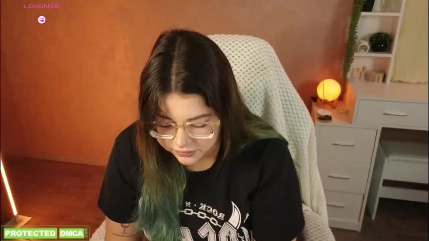 sunflower0907 Adult Chat October 26, 2025