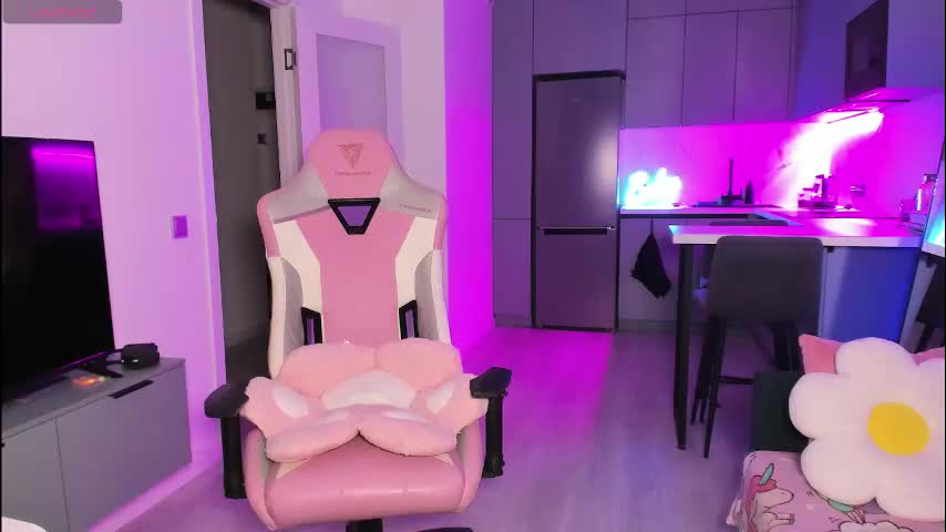 wowlovie666 Adult Chat October 31, 2025