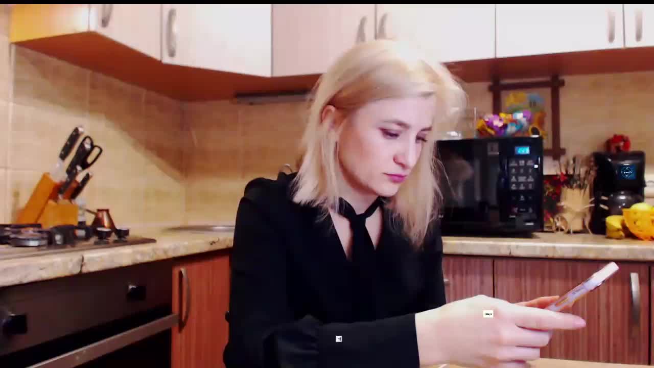 Ale4kaxx Adult Chat October 31, 2025