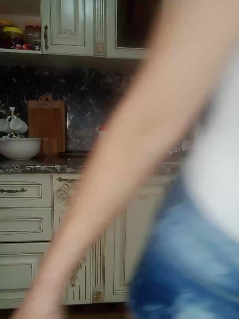 nika74- Adult Chat October 31, 2025