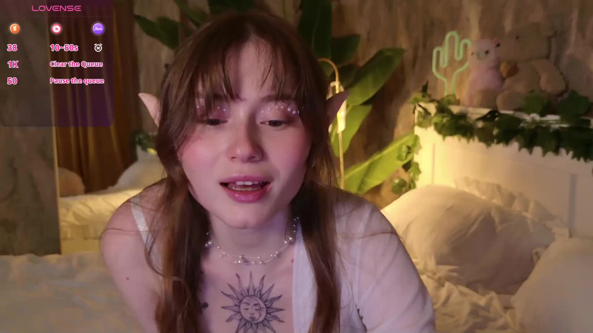 YoPixie Adult Chat October 31, 2025