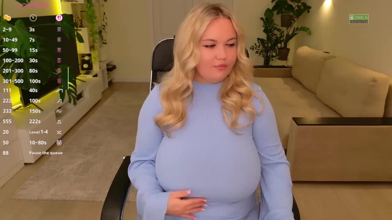 Sunshinee-S Adult Chat October 31, 2025