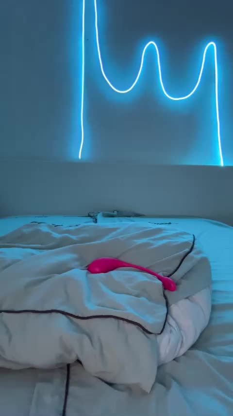 LunaLu13 Adult Chat October 31, 2025