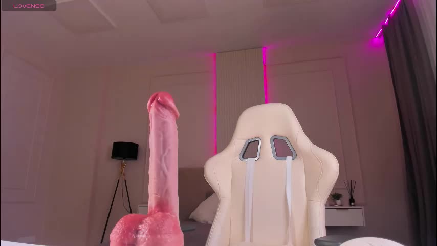 carrie145 Adult Chat October 31, 2025