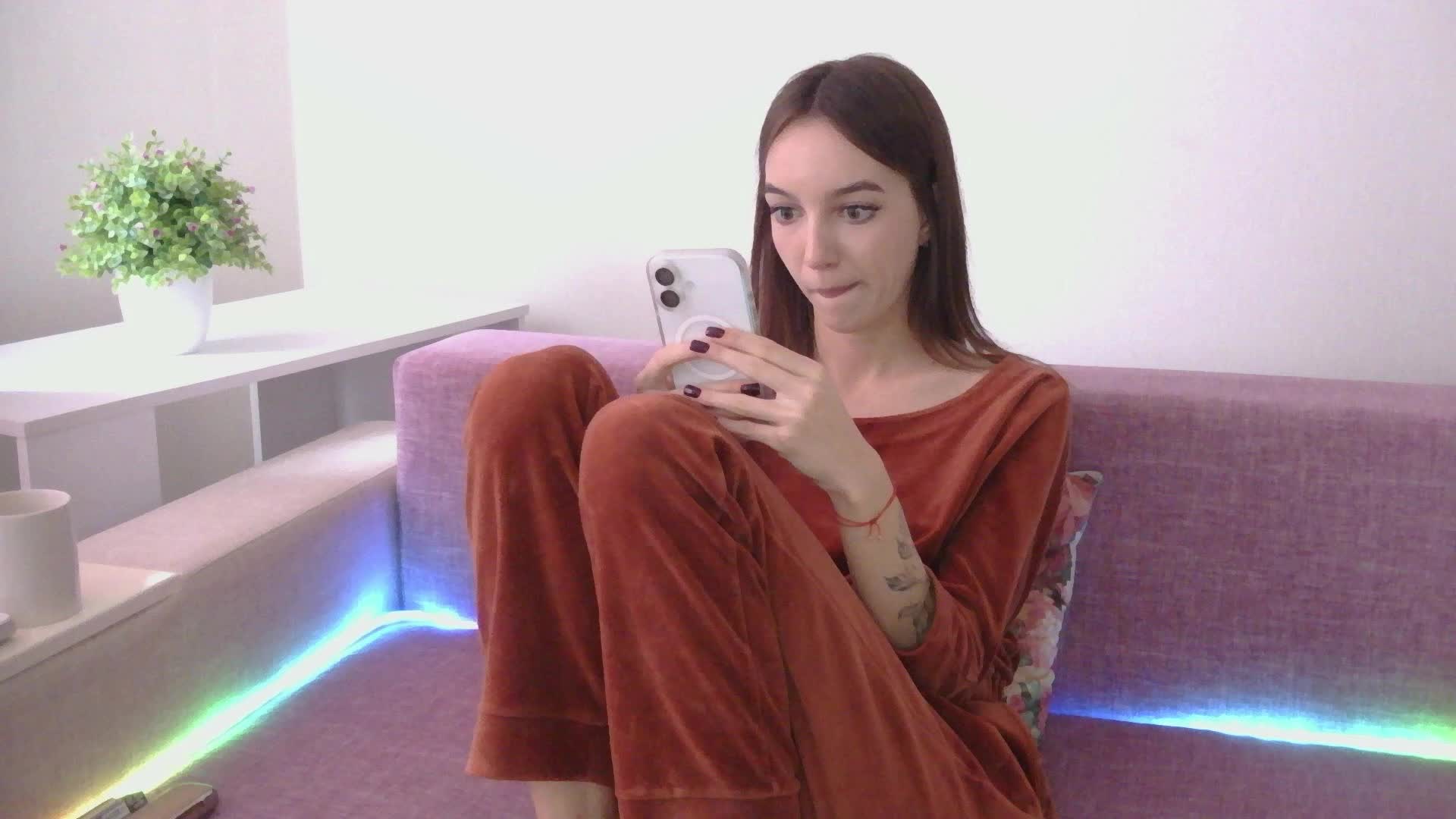 NotSoSweetDasha Adult Chat October 31, 2025