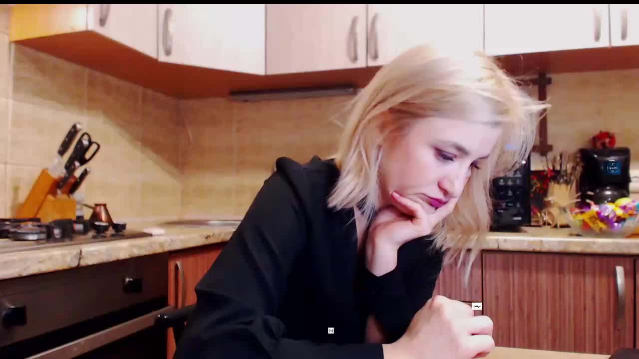 Ale4kaxx Adult Chat October 31, 2025