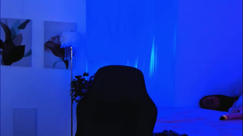 emilywiled Adult Chat October 28, 2025