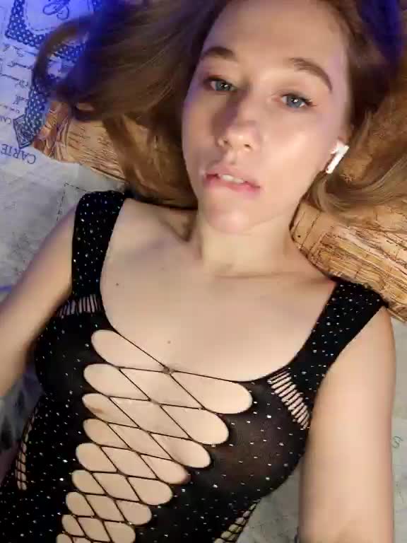 kiskaWEDNESDAY Adult Chat October 30, 2025