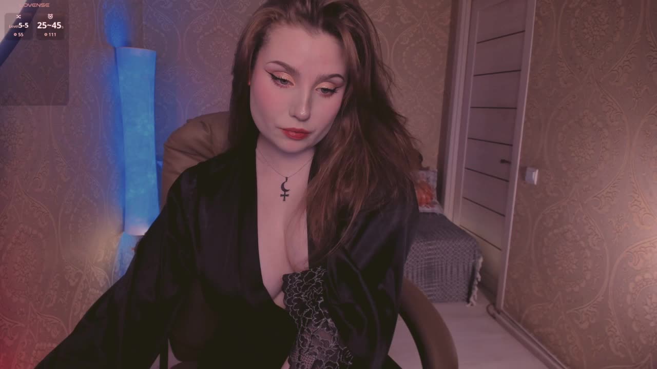 Esmeerrr Adult Chat October 31, 2025