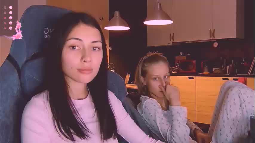 valorant_girl Adult Chat October 25, 2025