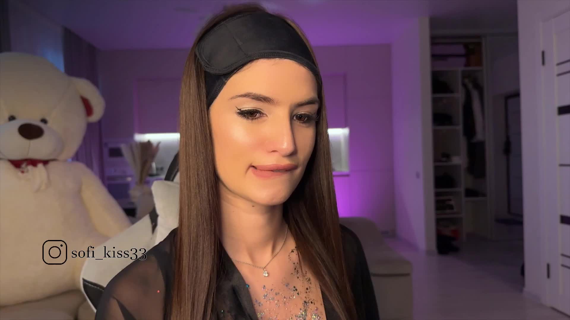 Sofi-Mi Adult Chat October 29, 2025