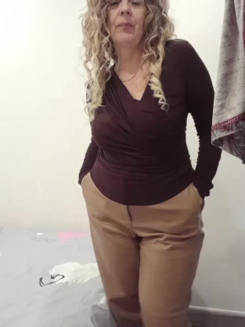 mery8poppins Adult Chat October 31, 2025