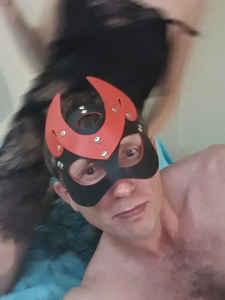 Lola-and-lovers Adult Chat October 25, 2025