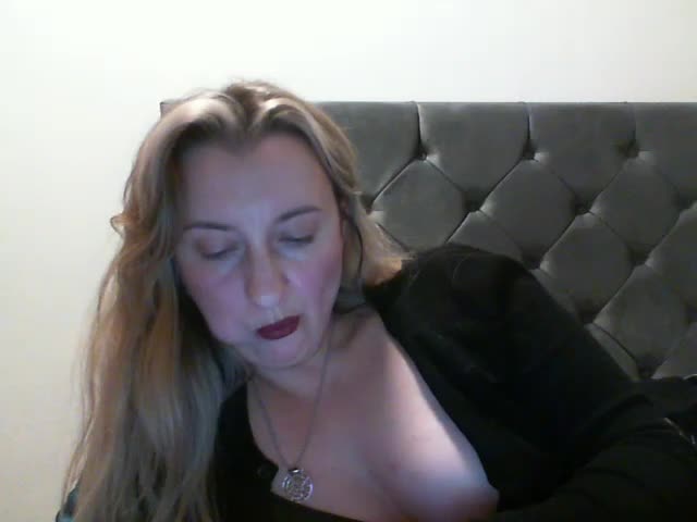 RuslanaFlower Adult Chat October 31, 2025